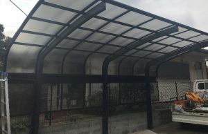 港南区カーポート撤去現場