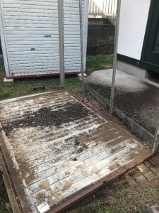世田谷区物置解体現場