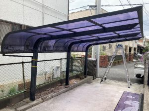 片流れ３本主柱カーポート解体前