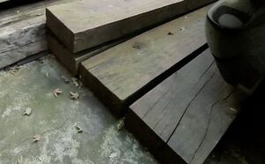 ウッドデッキ枕木搬出