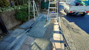 カーポート解体途中